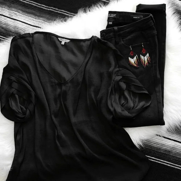 ✨️2/$25✨️ BOHO AZTEC DANGLE SEED BEAD EARRINGS BLACK RED GOLD WHITE - Picture 3 of 5